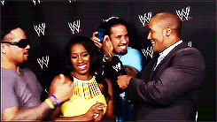 mindofataurus:  luvyourselfsomeesteem:  ebonybyg:  tyraqueenbanks:  Love   he loves