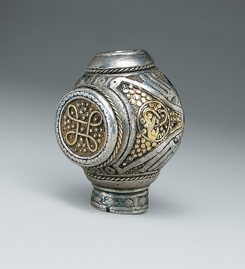 Terminal for an Open Ring Brooch, 950 Silver, gold, and nielloJellinge/Mammen style