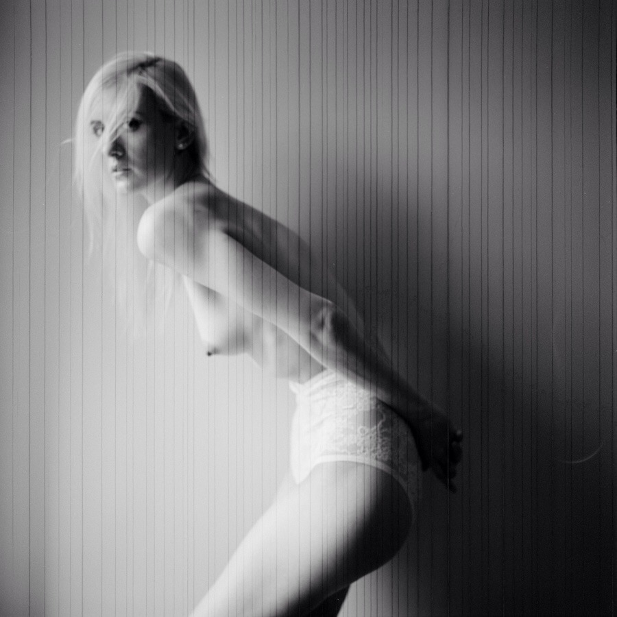 everythinghasedges:  Ryann S (@everythinghasedges) shot by krizanekphotography 