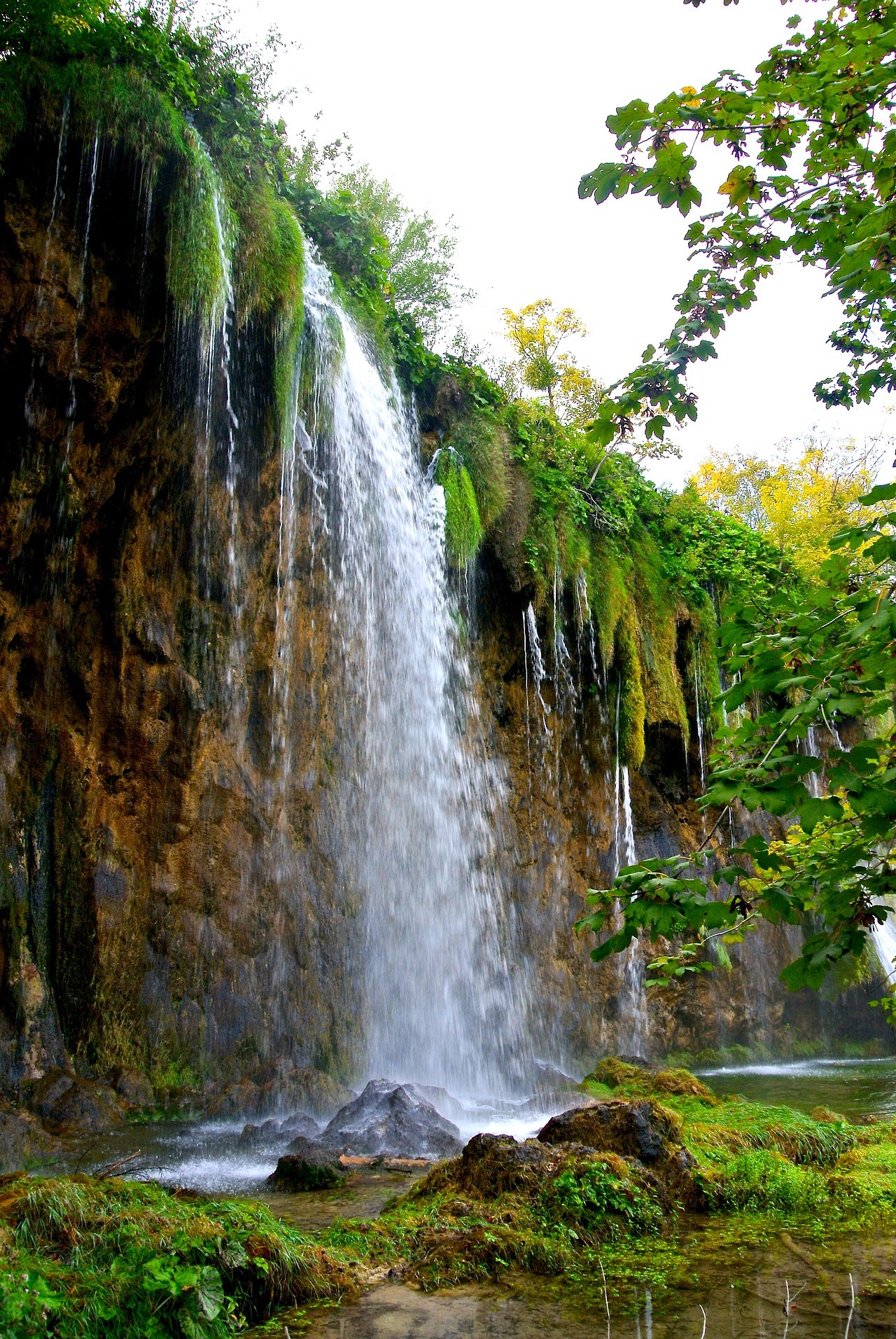 explore-the-earth:  Plitvice Lakes, Croatia. Photo by Krystal Kovac http://krystalwithoutacastle.tumblr.com