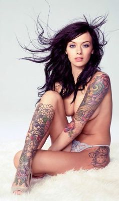 tattoogirls66:  love this tattooed beautys - http://tattoogirls66.tumblr.com here only adultFREE pics only !!!! Please submitt if you have some hot tattooed to share. Titts and Tats you can find here -&gt; http://jedyoong.tumblr.com #tattoo #tatted #tats