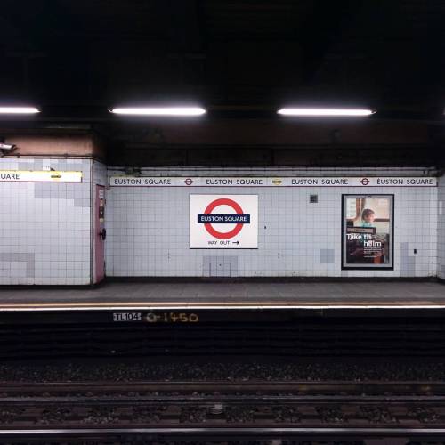 parallaxer:Life In Squares #autumn #eustonsquare #centrallondondon #london #transport #hammersmithan