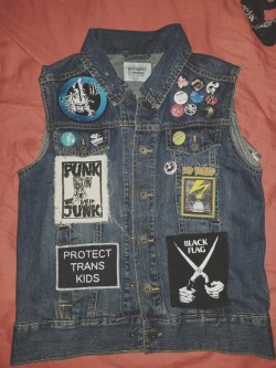 morbidpunx:Putting some work in on my jacket today