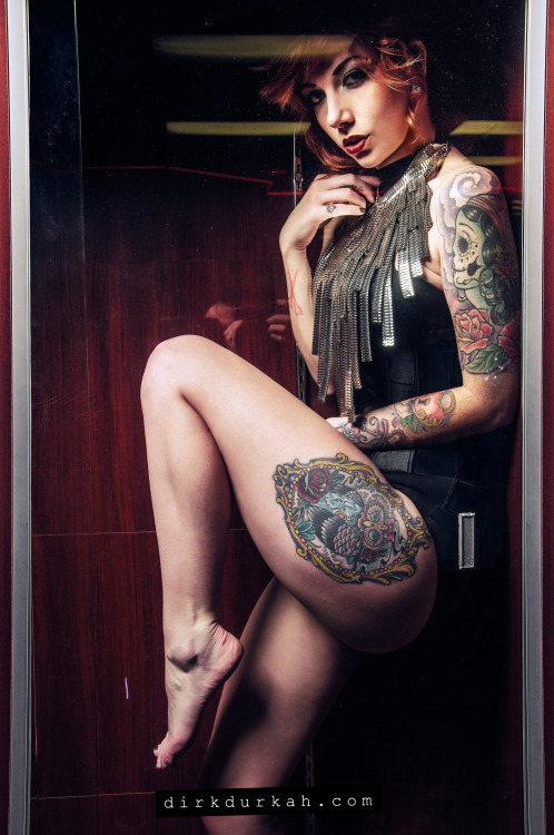 Follow dirkdurkah.tumblr.com for more #girlswithtattoos I’m in a glass case of emotion!!!! Mod
