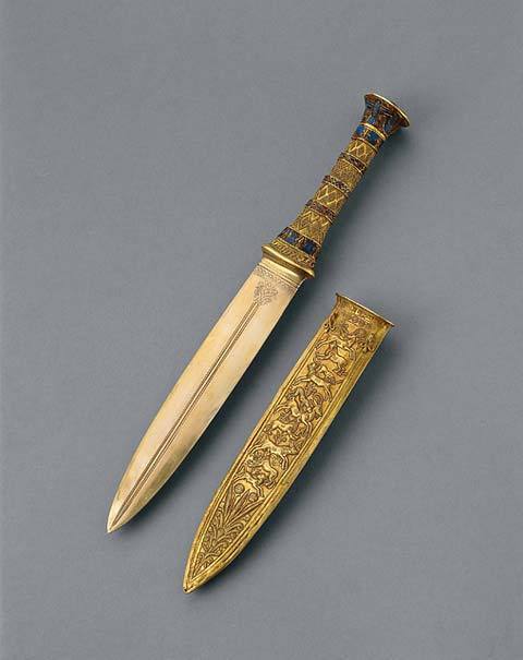 This Egyptian Dagger was found on the mummified body of Pharaoh Tutankhamen in KV62 at Thebes by How