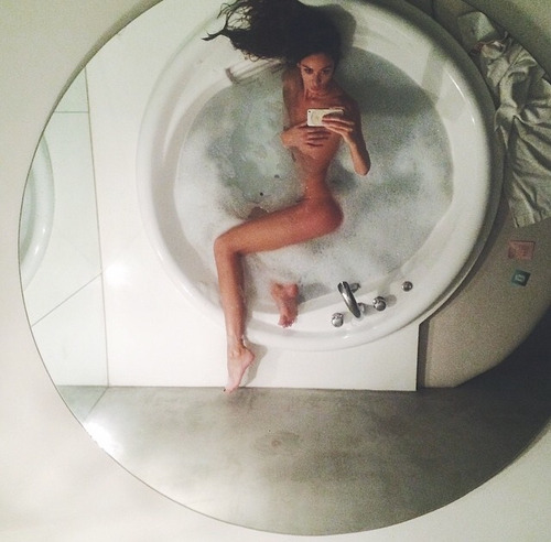 itslatingirl:  instagram 