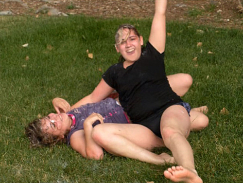 Sex Neighbors fighti in the backyard victory pictures