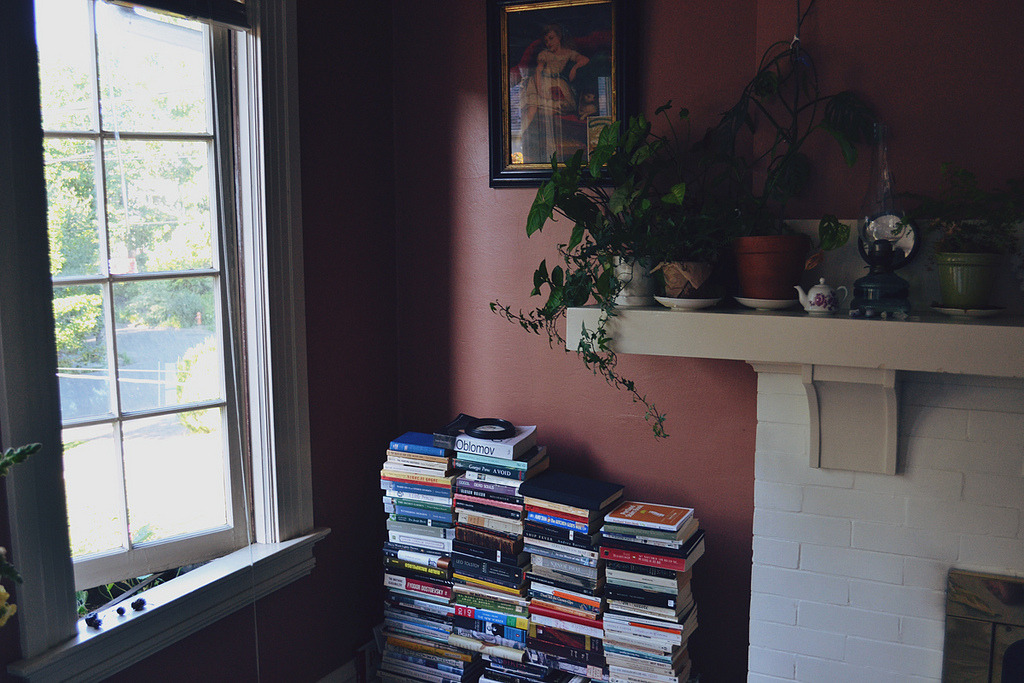 booksandtea:book-corner by Julianna Swaney