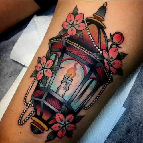 bitofanink:  Tattoo Masters Tattoo done by Xam.http://ift.tt/1A96vWy via Tumblr