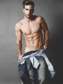 ibbyfashion:  Daniel Sisniega by David Suárez