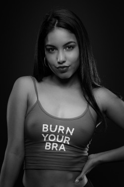 tellafina:  theultimatetitscollection:  vintage-juene-femme:  Burn Your Bra | by DanGarv. Vintage-jeune-femme.   Can I see your boobs to ladies? No bra is always best!!!  :-)