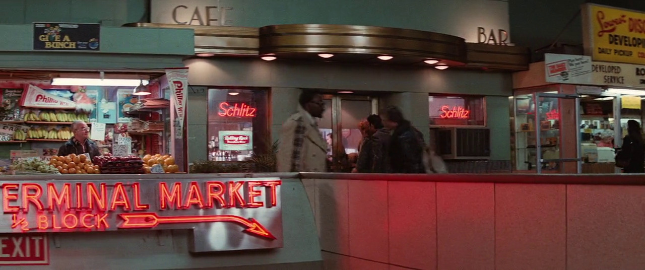 memoriastoica:Neon Signs in Brian De Palma’s Blow Out (1981)