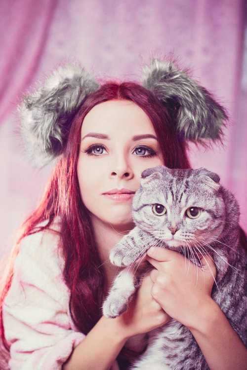 the-dark-joker-chronicle:  Here KITTY KITTY !!!   Sexy Cosplay and Geek things the liar of the Dark Joker like,follow,reblog    Click here for the archive