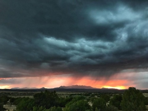 Current situation. Galisteo, New Mexico. #galisteo #newmexico #rain #sunset (at Galisteo, New Mexi