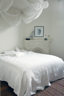 myidealhome:  white room (via Design*Sponge) 