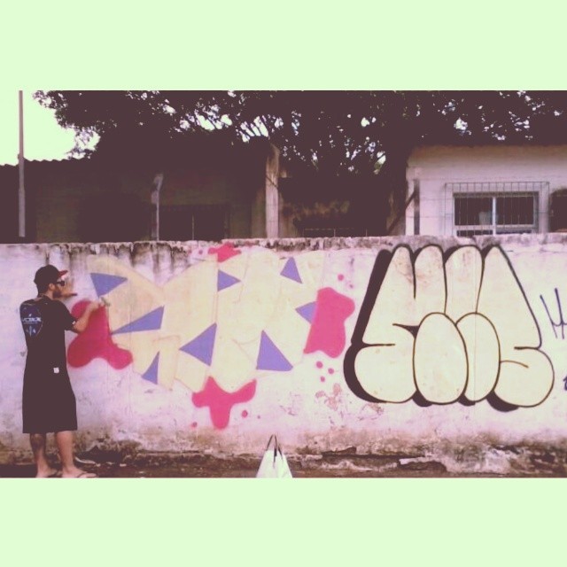 clean #ilovebombing #tagsandthrows #boanoite #graff #InstaSize
