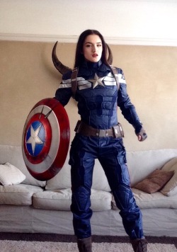 daftloki:  daftloki:  Captain Peggy Carter aka the hero we really deserve.  I’ll be at Edinburgh Comic Con this weekend, come say hi!  30K WHAT THE HELL PEOPLE I’LL BE SHOOTING IN THE BUSINESS DISTRICT OF AMSTERDAM THIS WEEKEND STAY TUNED FOR PICTURES.