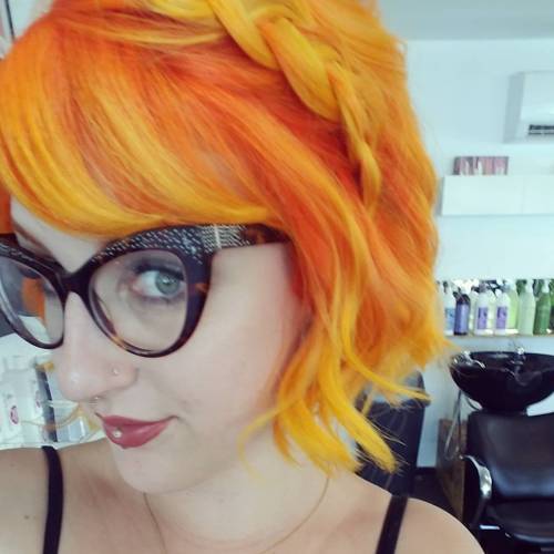 I couldn’t let my clients have *all* the fun! Done using @joicointensity Vibrant Coral, Orange