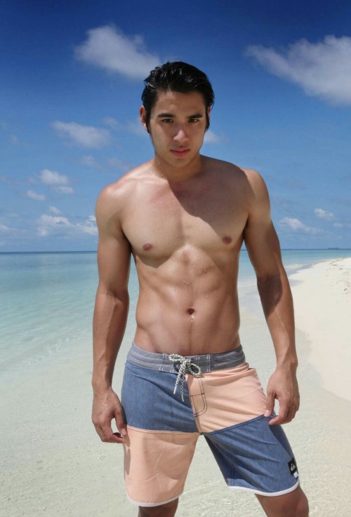 spermboyz:  Thai Cutie