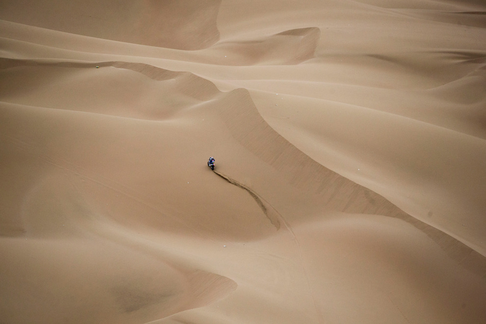 pedalfar:  (via Dakar Rally 2014 - Photos - The Big Picture - Boston.com) 