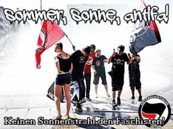 spazidiliberta:  Summer, Sun, Antifa! No sunbeam for the fascists! 