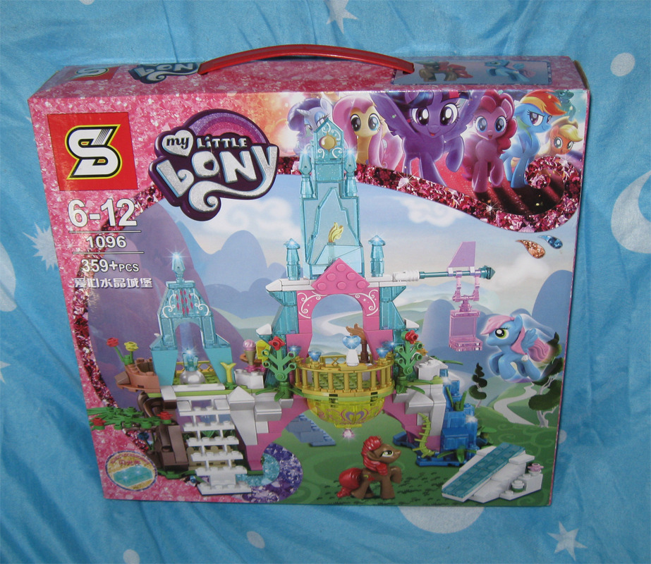 heckyeahponyscans:Another My Little Lony castle set