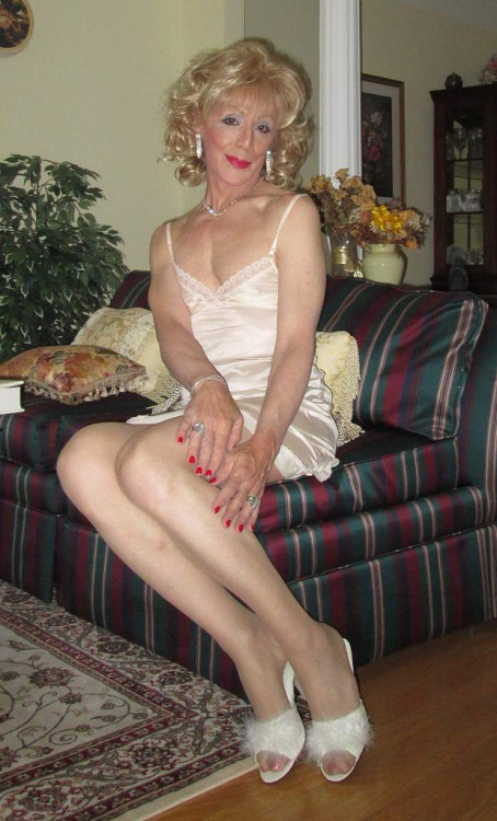 Porn photo Mature Tranny Wives