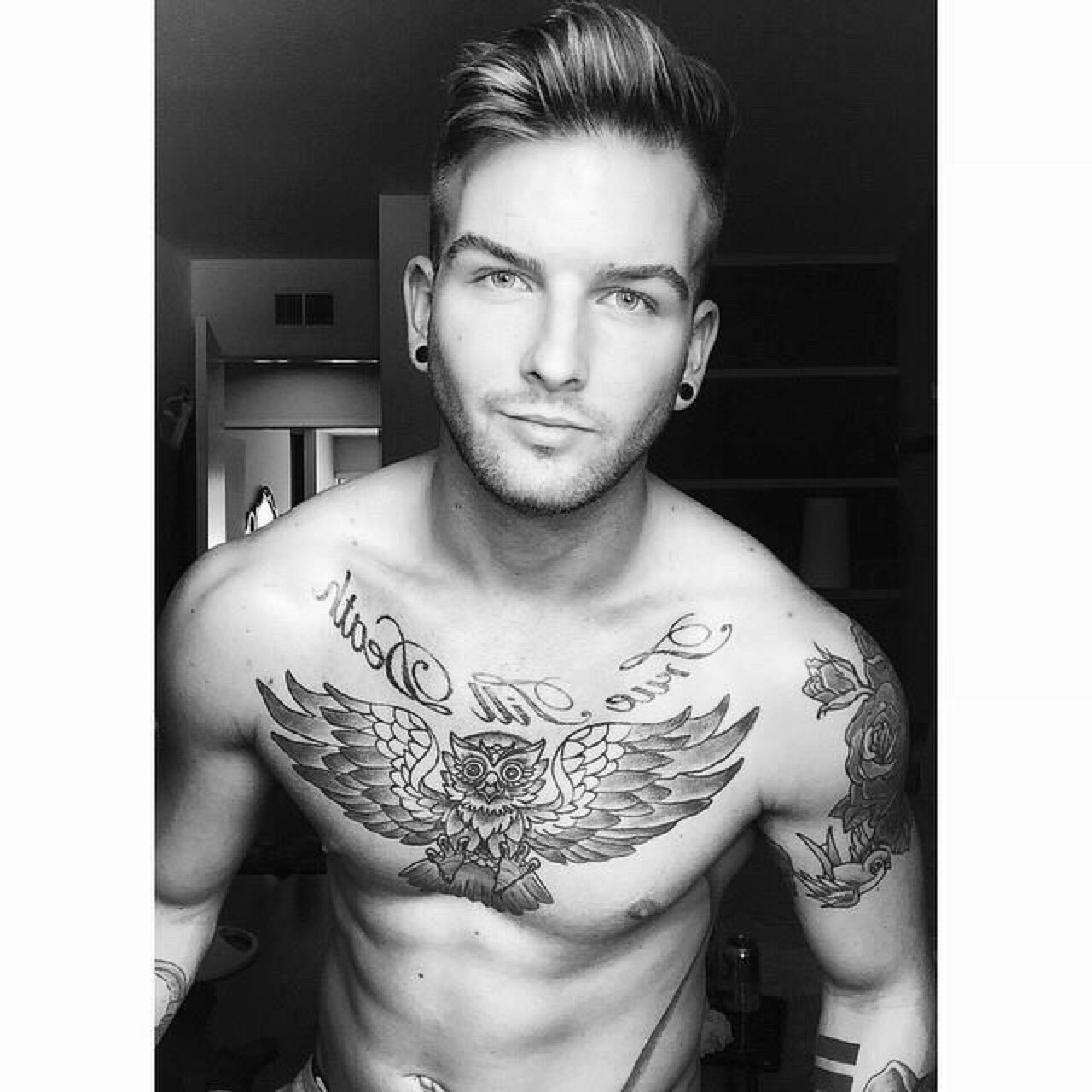 chiguybri:  Very sexy guy! 😍🔥💦💦💦