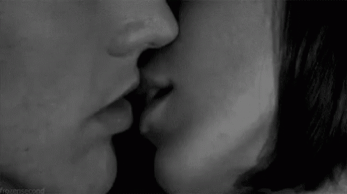 Passionate Kissing Tumblr