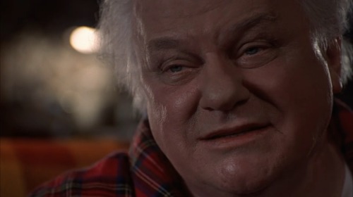 Home for the Holidays (1995) - Charles Durning as Henry LarsonI love Durning in this. Then again, I 