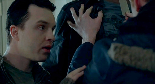 iwantahappyending-staywithme:  1x9 v. 4x10   ”I need to see you.”        “Ian…look at me.”  