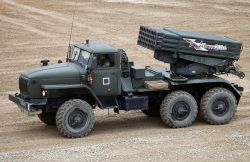 bmashina:  9К51М “Tornado-G” — Russian upgraded reactive system of volley fire. The main difference from its predecessor MLRS 9K51 “Grad” is a more advanced fire control system with satellite navigation and a computer for calculating ballistic