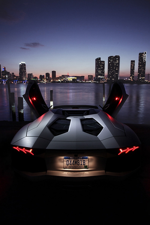auerr:  Lamborghini Aventador
