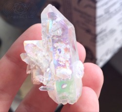 cosmicdreamclub:angel aura quartz