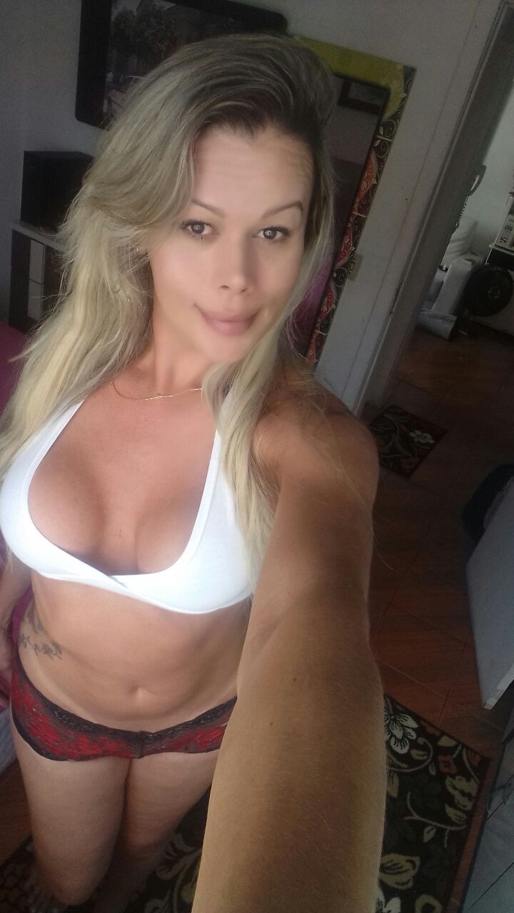 pillarsofvotary:  Danielly Araújo
