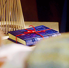 misscorday:iceinherheart-kissonherlips:The man who gave me this, he was the sort of man who’d know e