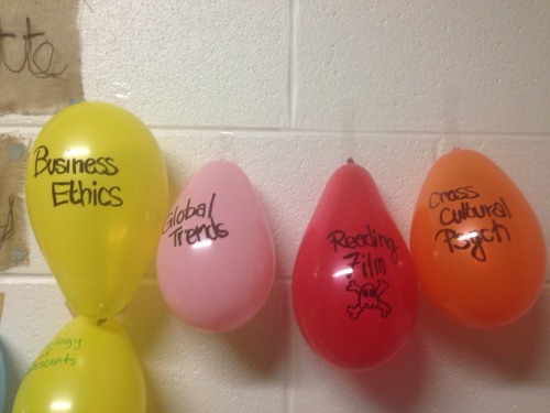 spiritanimal-omnom:  fitmunk:  fitmunk:  Two finals down, four to go!   Everyone on my hall put chocolate kisses in balloons, one balloon for each final. When you finish, you get to pop the balloon and eat the chocolate.   It lets of steam and everyone