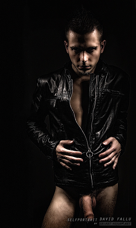 ianthetall:  David Fallu (self portraits) modelmayhem - secret-asylum - deviantart