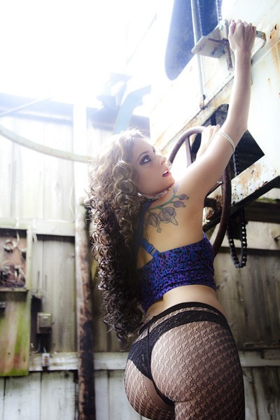 ally-rayne:  Such a great shot of my ass! Thank you Cladonia :-) 