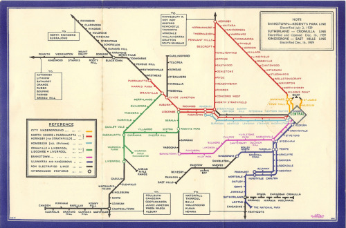 bbcamerica:vizualize:Old London Tube MapsMind The Gap