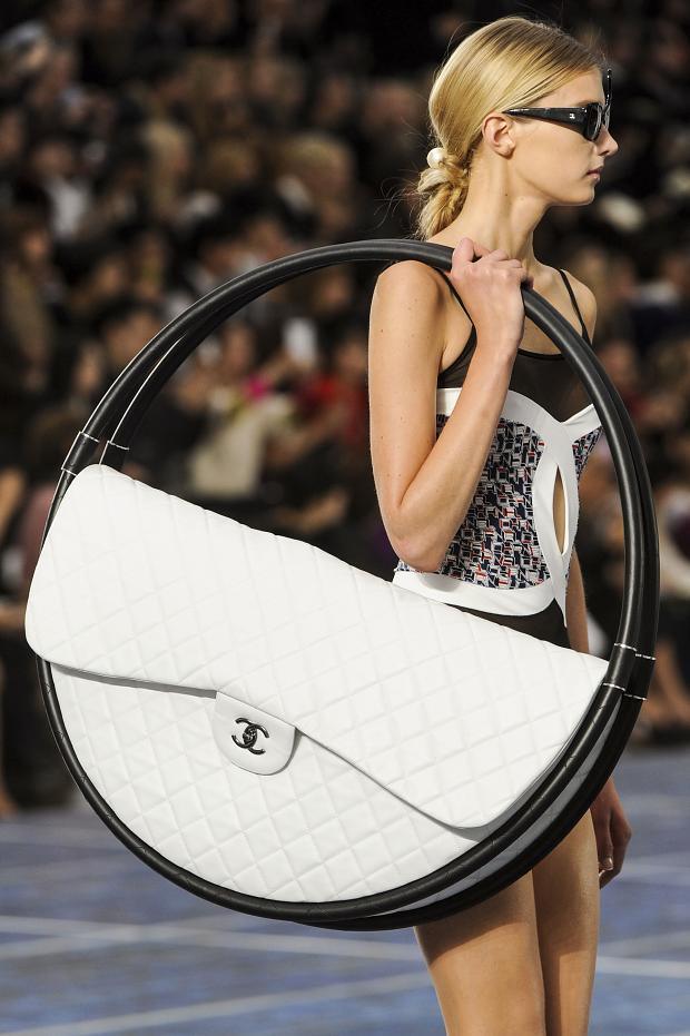 mulberry-cookies:  Chanel S/S 2013(details)