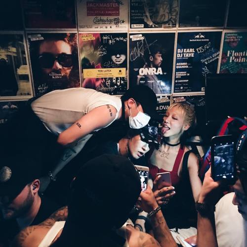 thekoreanbigbang:160818 ligyre’s instagram:WHATS UP GD :: HAPPY BIRTHDAYBACK ON THE STREETS ::