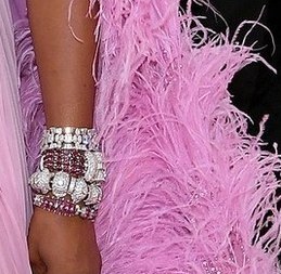 1offline: details @ met gala 2019