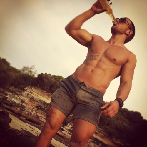 hotcunts:  This is the ad that will sell beer.