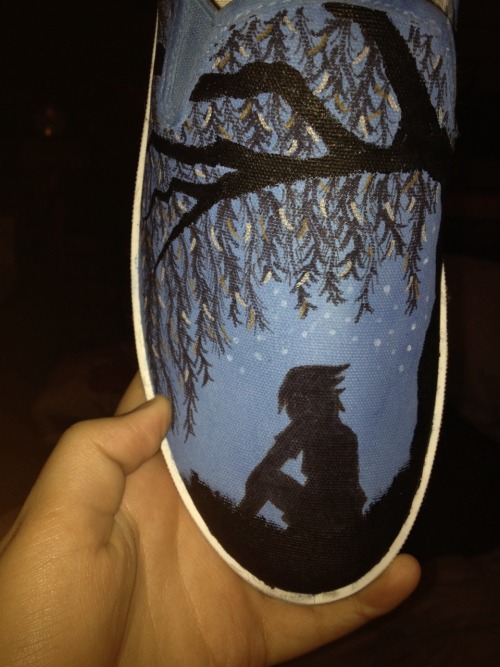 xxredemption-love-and-liesxx:  So my best friend made these for me for my birthday. Let me tell you how surprised I was. She did ask for my foot size a few days prior, but I didn’t think she would go to this extent.   They’re amazing and I was just