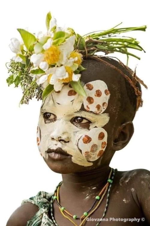 Giovanna Aryafara - Surmas (The Flowers People - Ethiopia) part #1 Nudes & Noises  