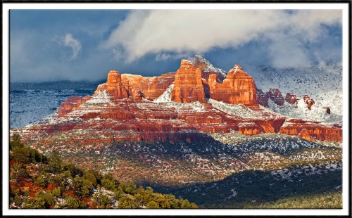 wapiti3:  Guy Schmickle photos (The Desert Southwest -Magical Sedona ) on Flickr. 1-An Agave Trio and Mitten Ridge  2-Harding Springs in Oak Creek Canyon, Arizona 3-The Cibola Mitten at Sunset - Sedona, Arizona 4-Fiery Sunset Over Mitten Ridge - Sedona,