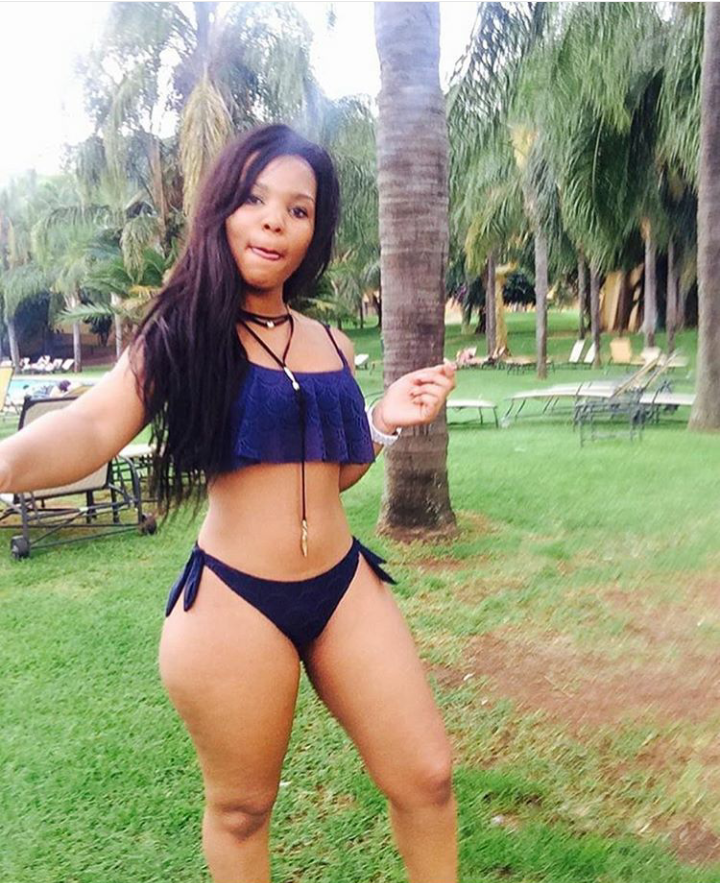 jazziedadd:  SexyCurvyLicious Redbone Ms Loretoh..      