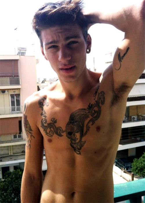dirtygay:  ××× dirtygay.tumblr.com/submit! 