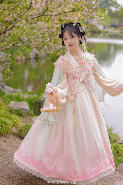 modernised chinese hanfu by 小重楼